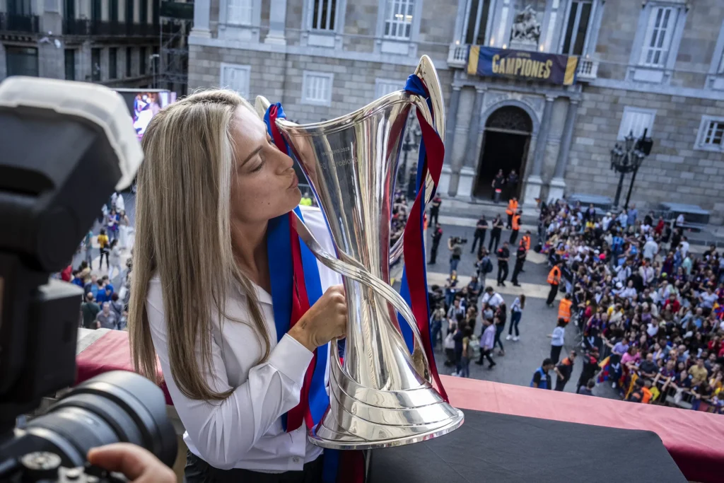 Female Footballers Instead of Male Players? The New Icons of Pop Culture and Advertising