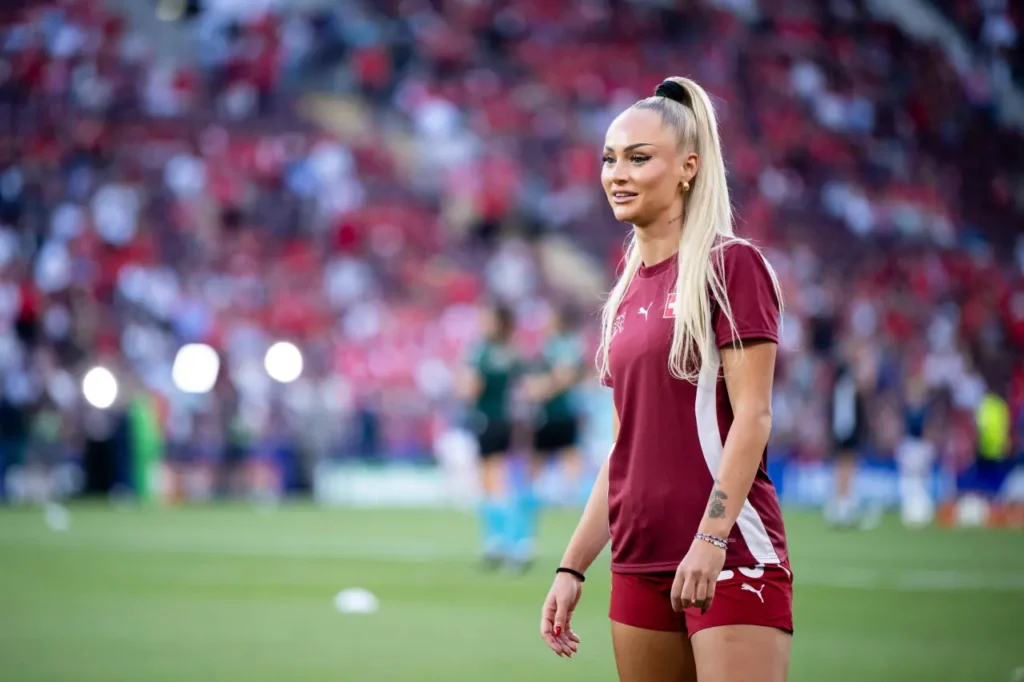 The Most Beautiful and Recognizable Women in the World of Football