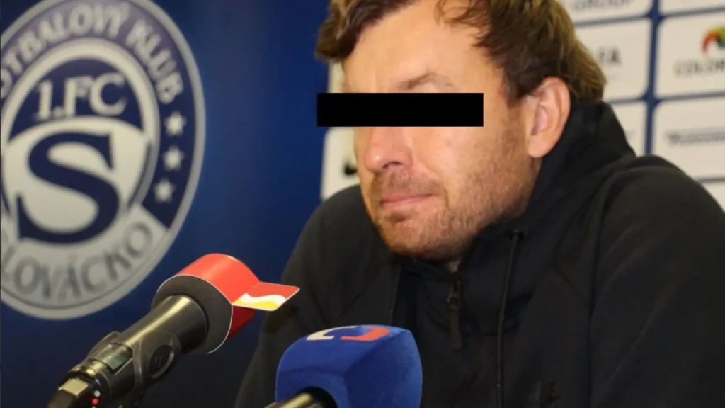 Coach Secretly Filmed Players in the Dressing Room!